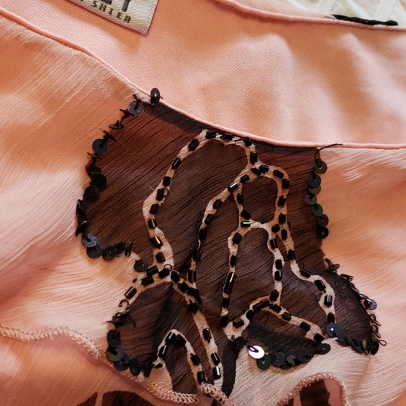 2/$15 Ruffled Top - Picture 4 of 6